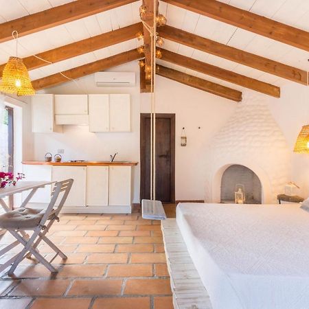 Deppy Cottage Porto Columbu - Perd'E Sali Eksteriør bilde