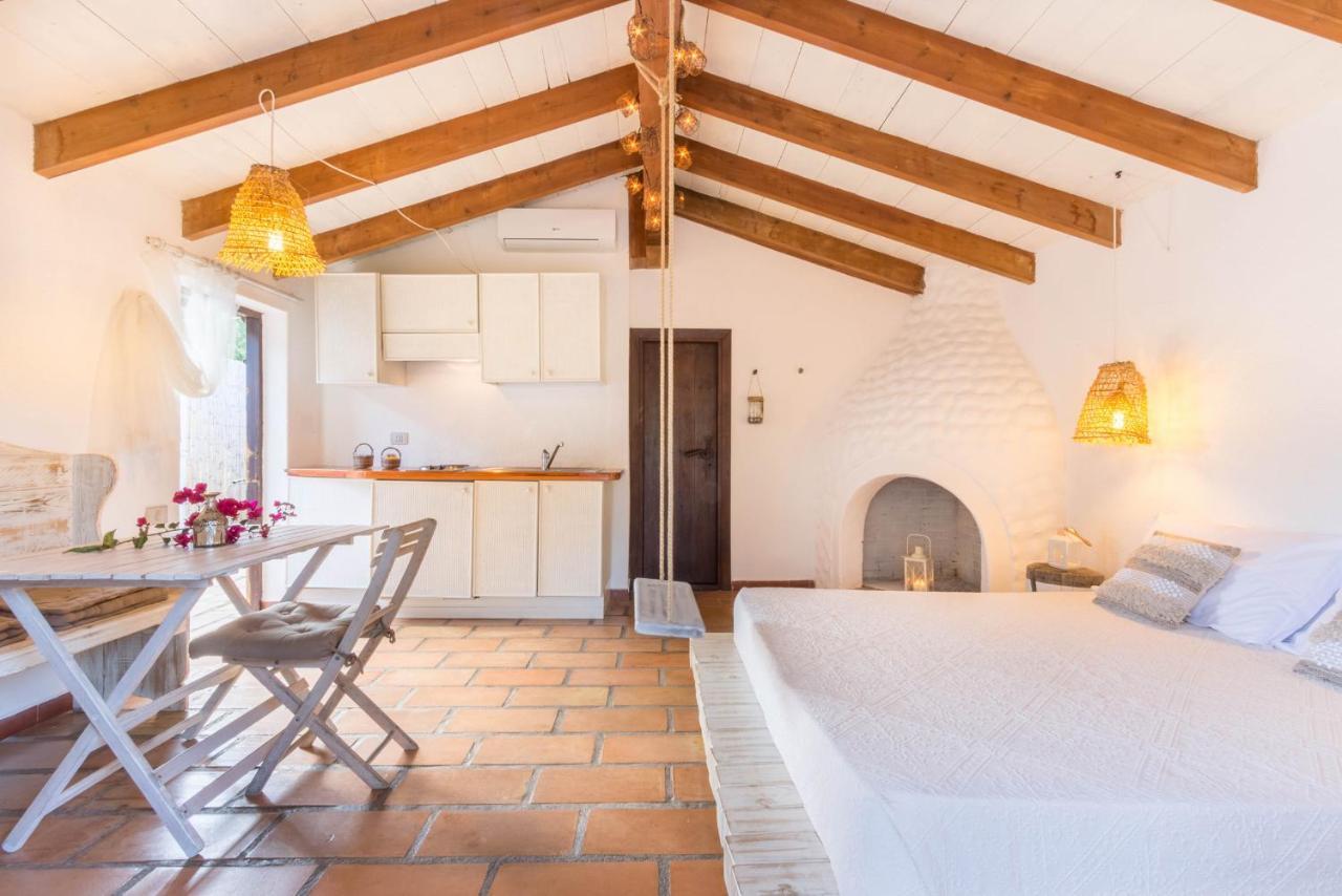 Deppy Cottage Porto Columbu - Perd'E Sali Eksteriør bilde